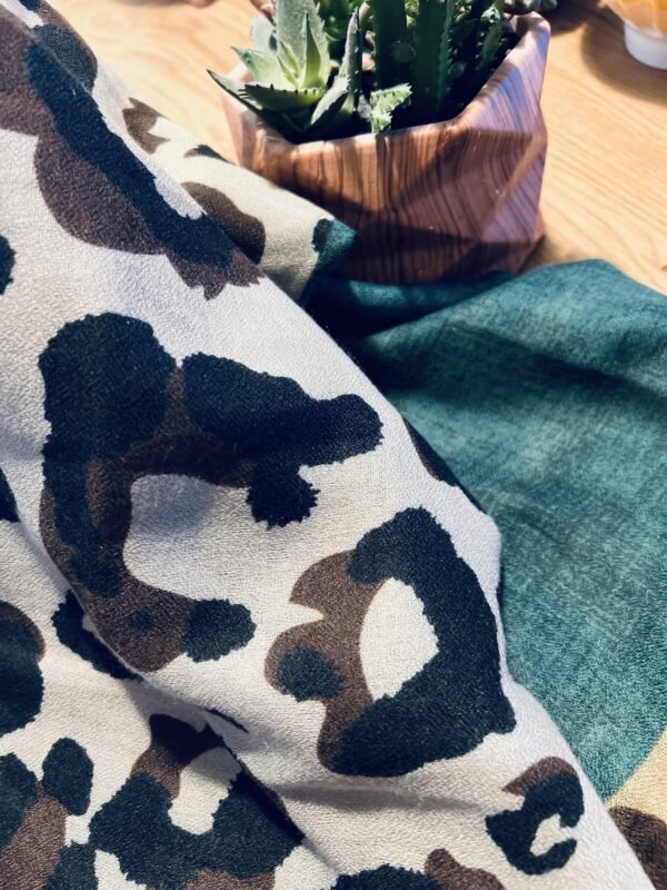 Cheetah Print Scarf - Image 2
