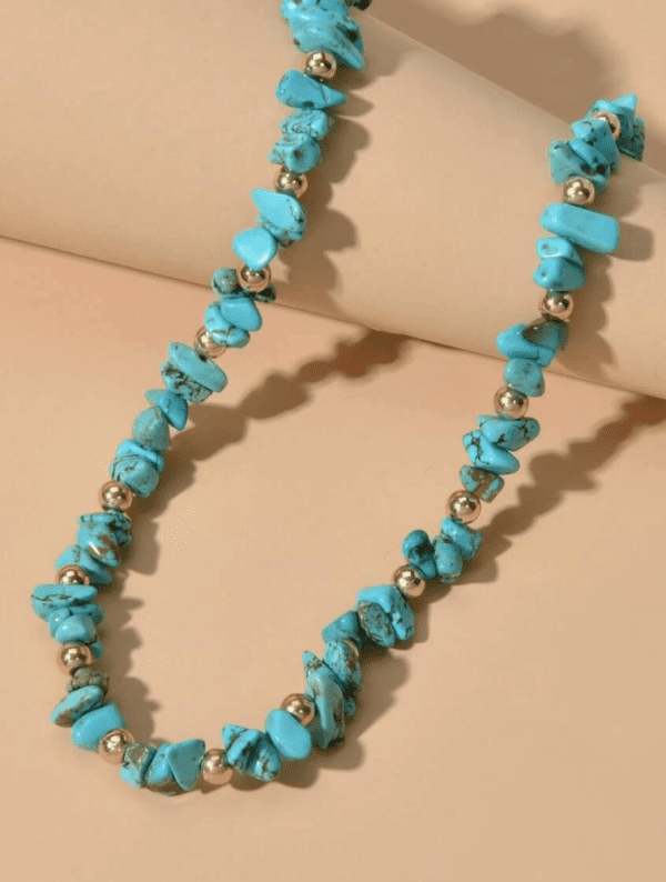 Turquoise Beaded Necklace - Image 3