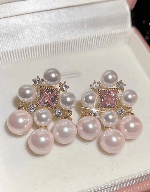 Pearl Decor Stud Earrings - Image 3