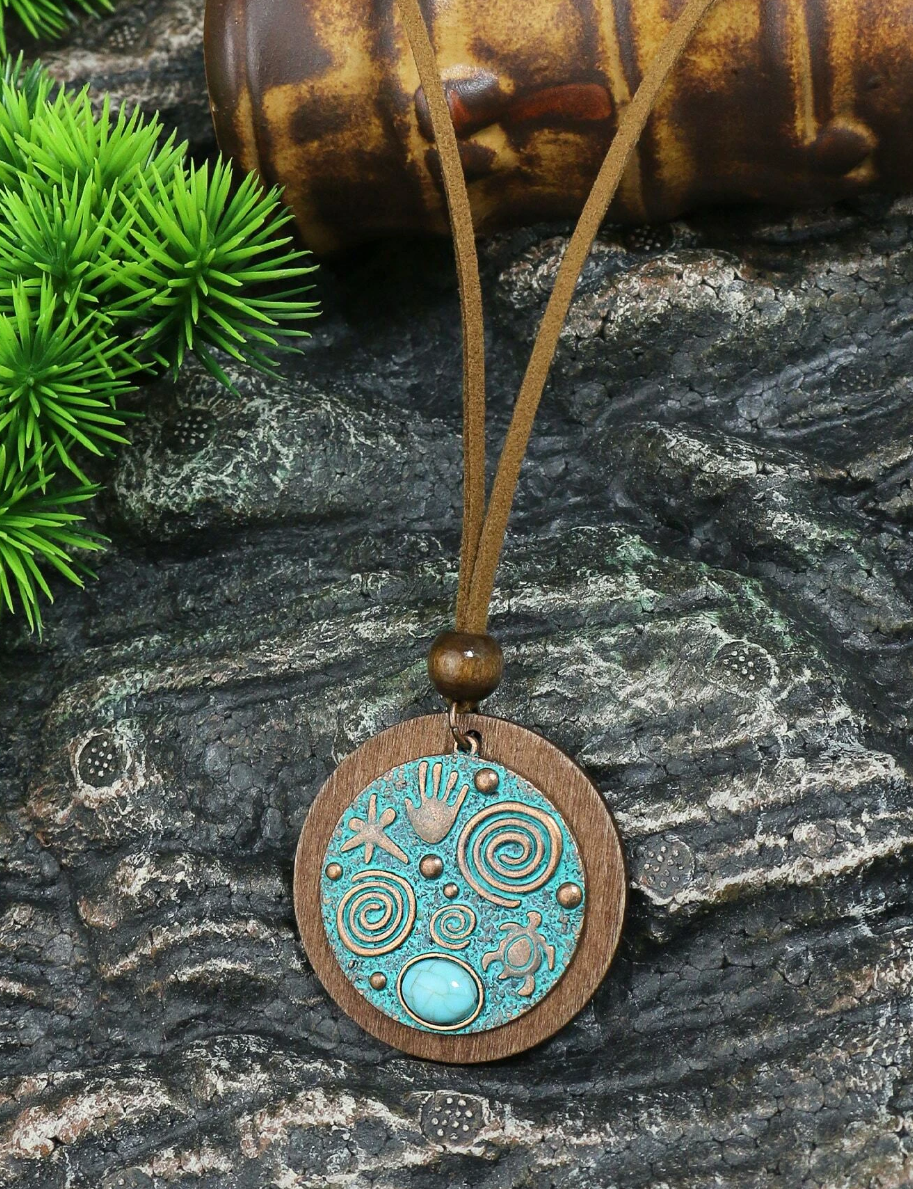 Turquoise & Hand Decor Round Pendant Necklace - Image 2