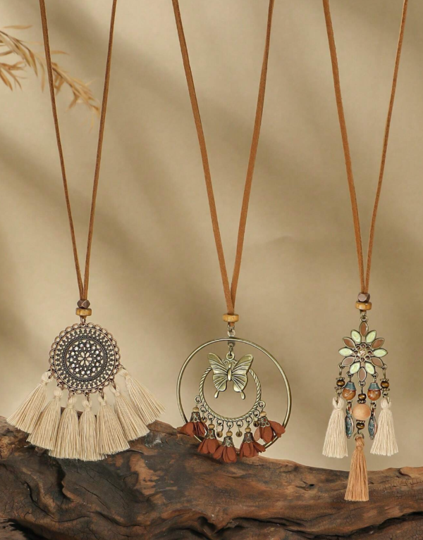 3pcs Bohemian Style Beige Series Pendant Necklace Set, Including Butterfly Tassel Pendant Necklaces, Pattern Long Sweater Chain - Image 2