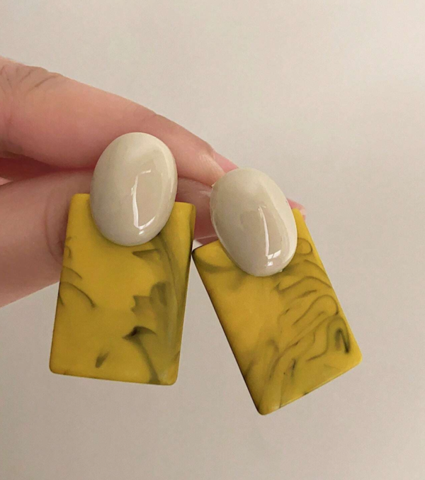 Fashion Polyresin Stone Drop Earrings